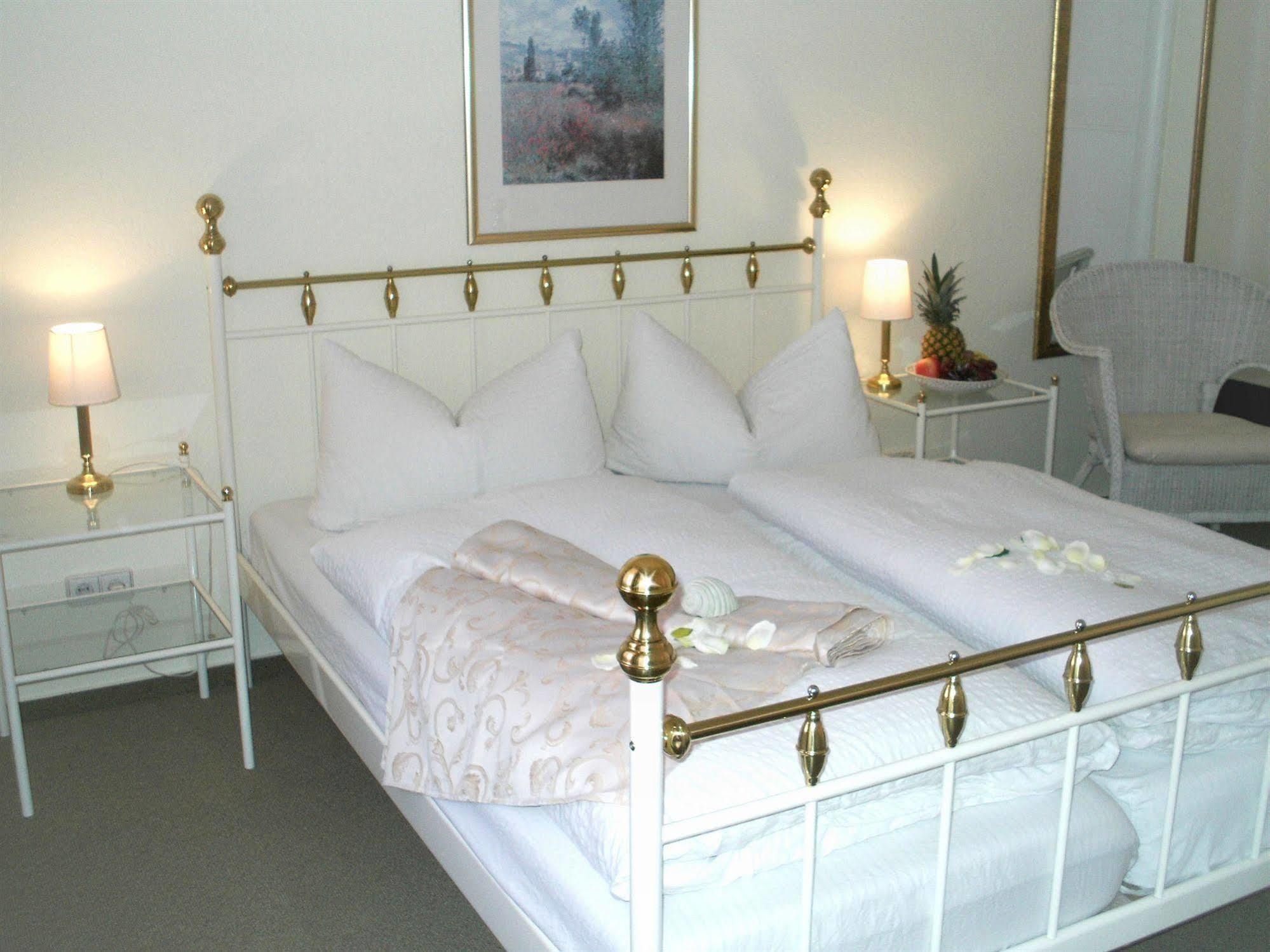 Hotel Villa Constantia Radebeul Eksteriør billede